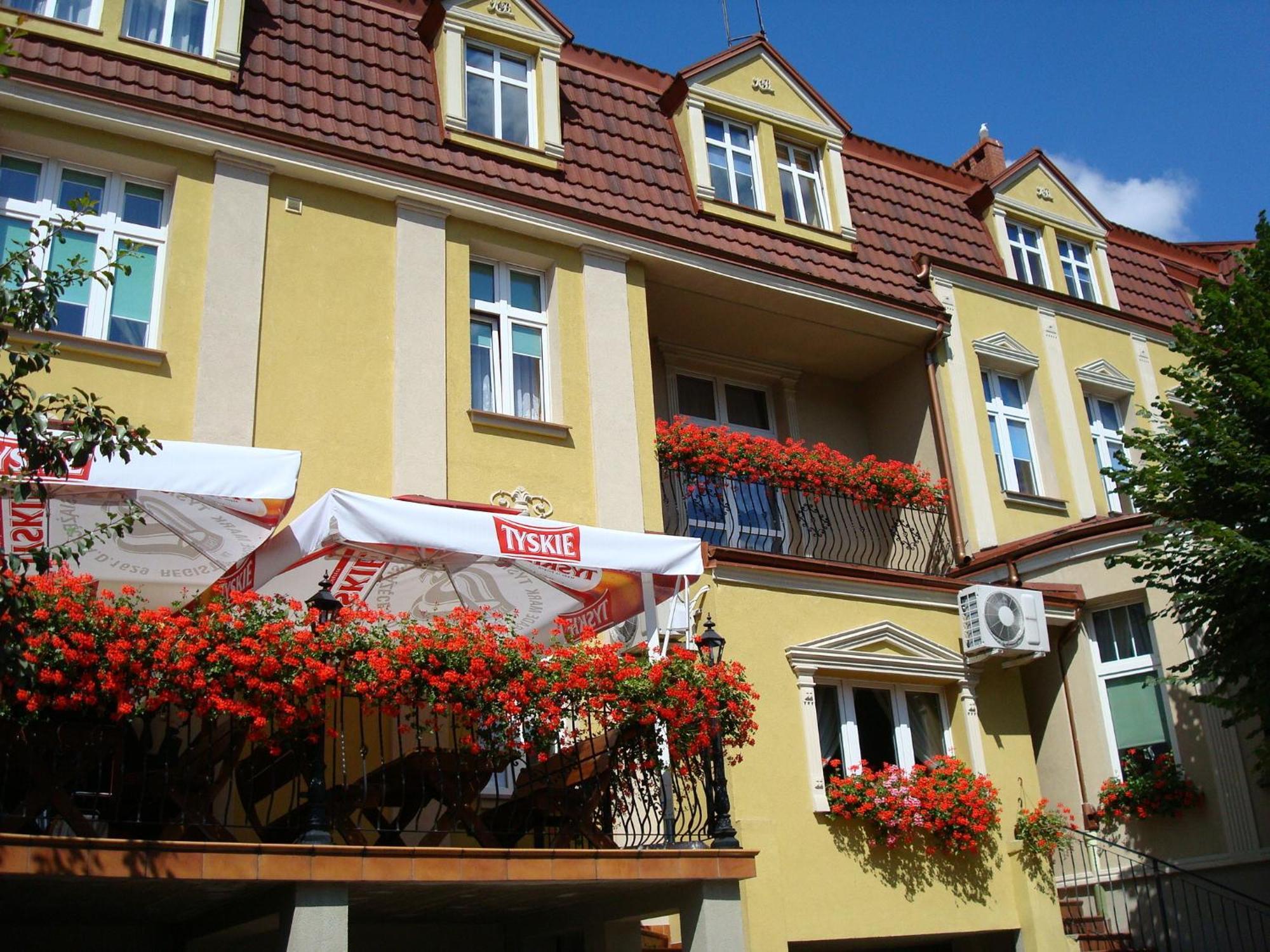 Hotel Atena Słupsk Exteriör bild